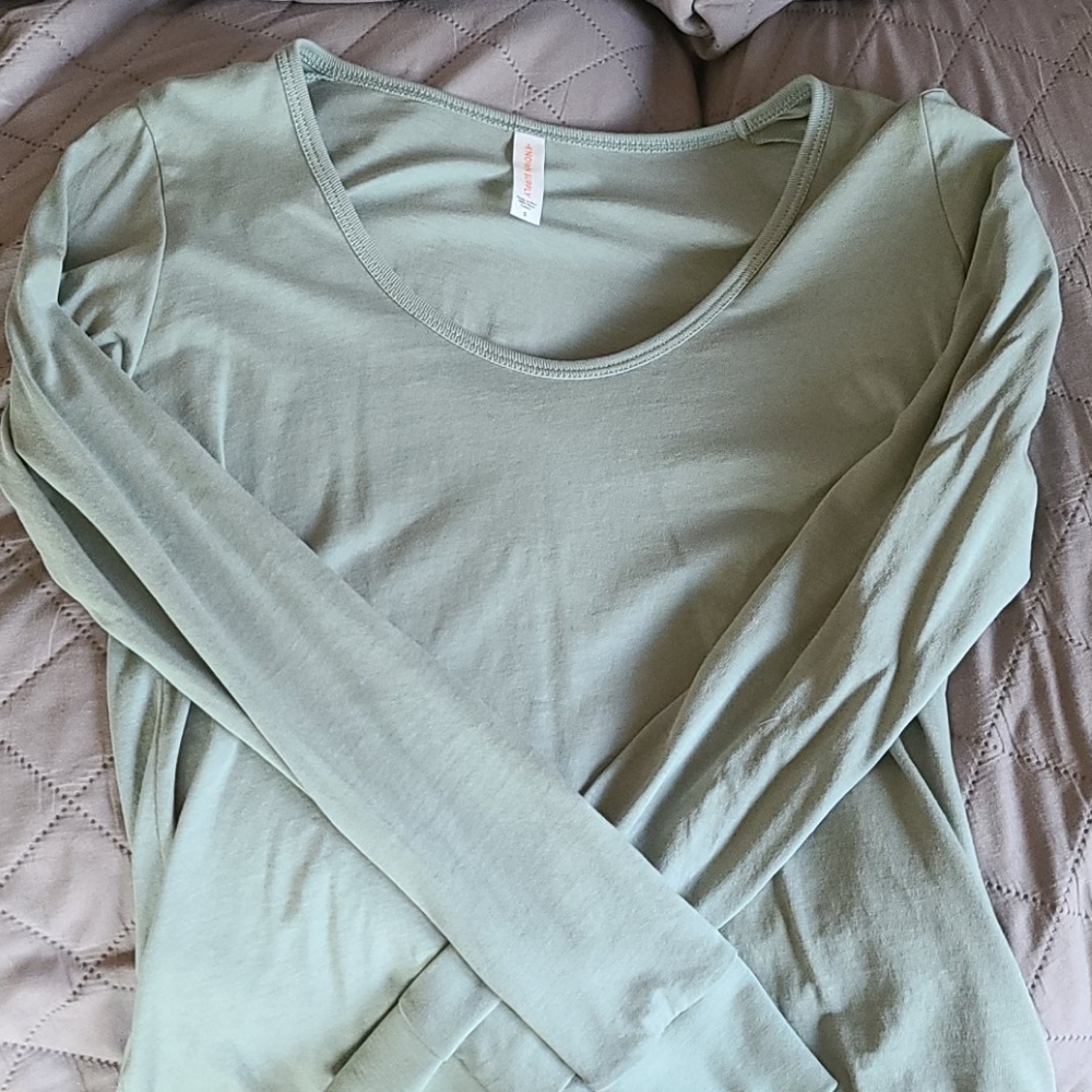 Known Supply long sleeve women's scoop neck